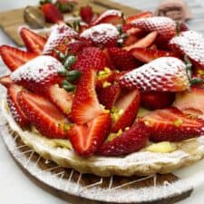 French Strawberry Tart (Tarte aux Fraises)
