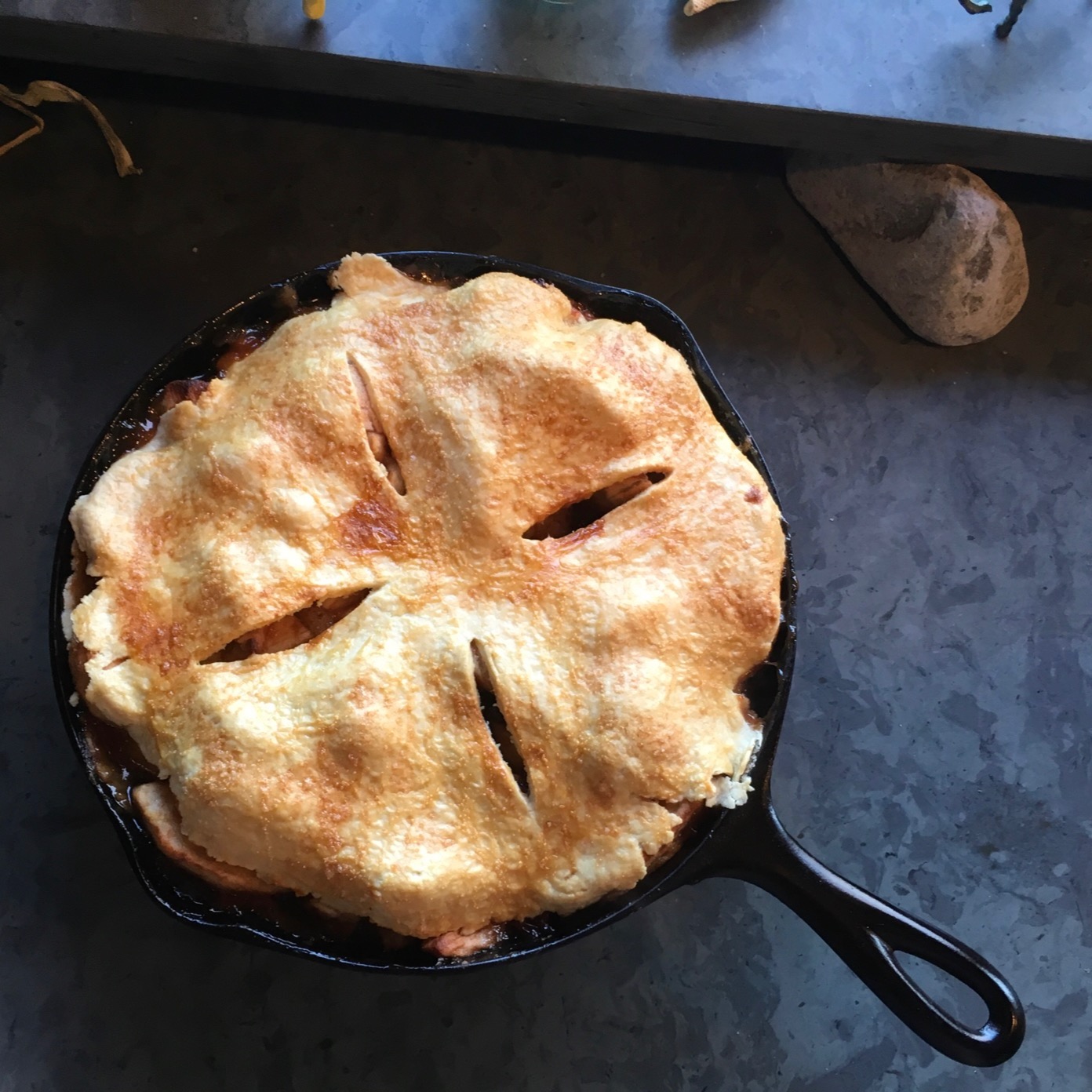 Easy Skillet Apple Pie