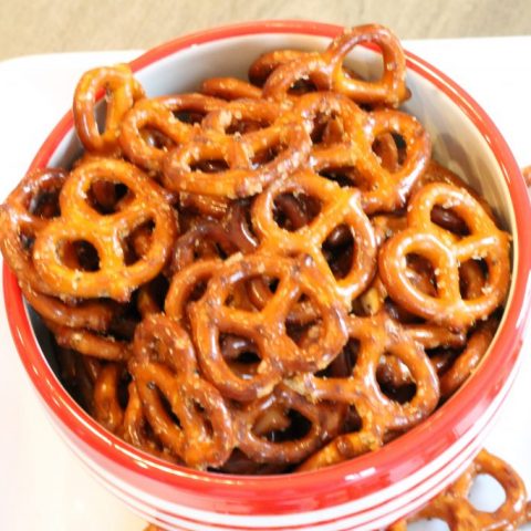 Spicy Party Pretzels