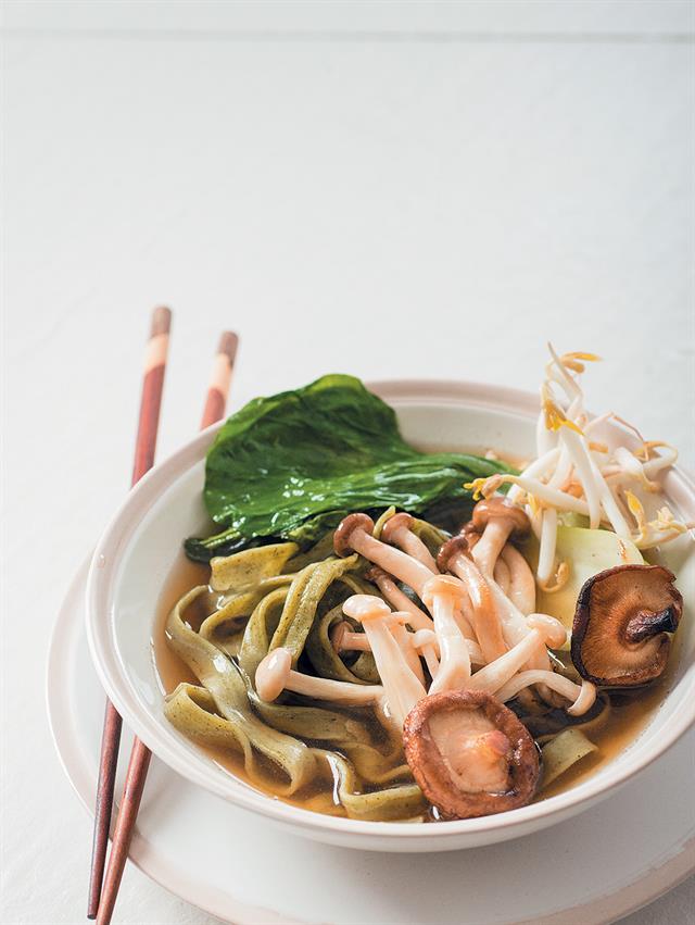 Mushroom shio spinach noodles